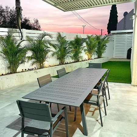 Villa Luz Mansion ~ Lux & Comfy Rishon Leziyyon Esterno foto